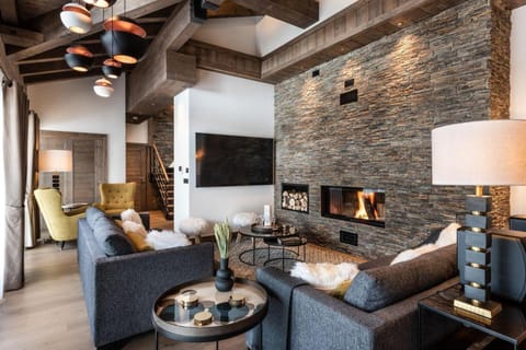 TV and multimedia, Living room, Seating area, fireplace