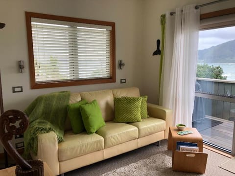 Paku Palms Bed and Breakfast in Auckland Region