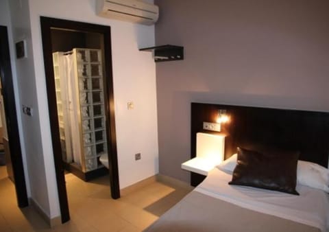 Hostal Central Bed and Breakfast in Ceuta