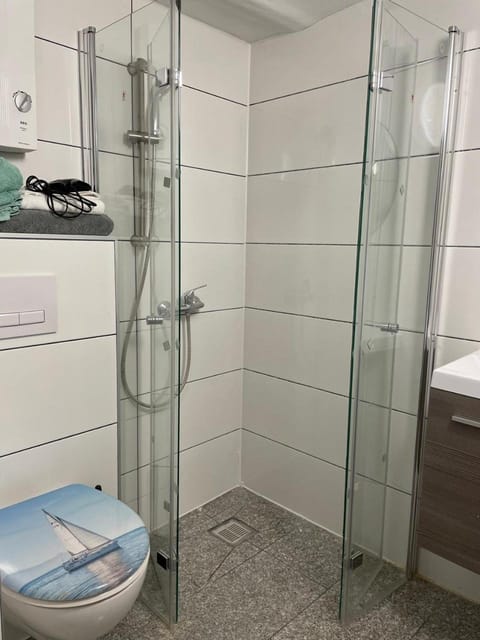 Z 7 neu-Einfach-Übernachtung in Rüdesheim Bed and Breakfast in Oestrich-Winkel