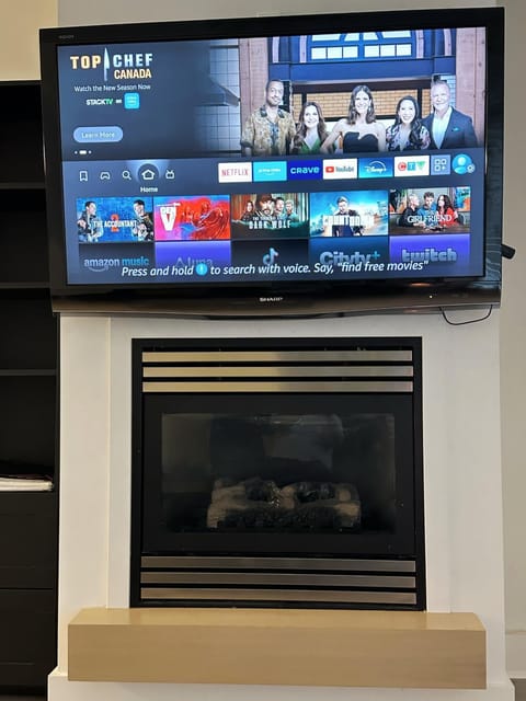 Communal lounge/ TV room, TV and multimedia, Evening entertainment