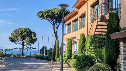 Property building, Sea view