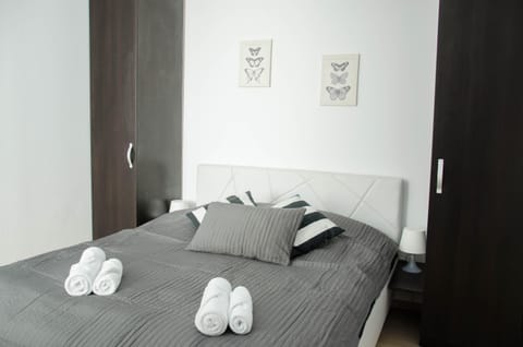 Old City by CityLife Suites Condo in Bucharest