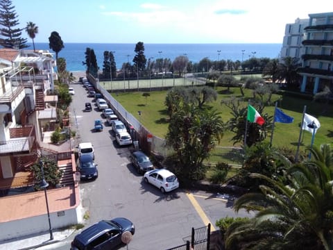 Garden view, Landmark view, Sea view, Street view