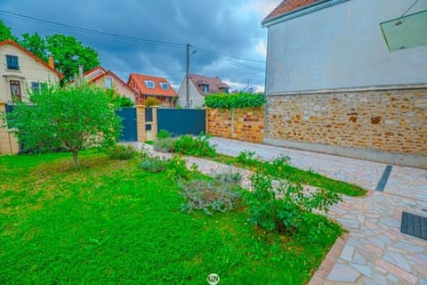 Spring, Natural landscape, Garden, Garden view