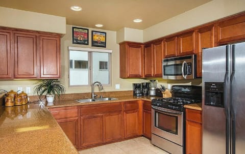 Three Bedroom Beachfront Condo in San Diego Apartment in Mission Beach