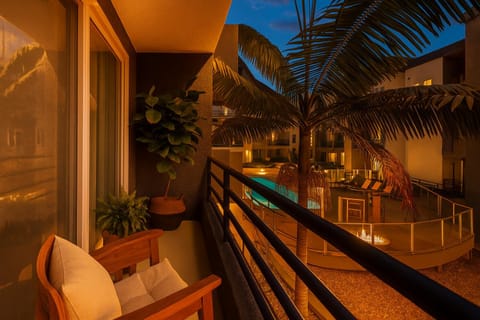 Patio, Night, Natural landscape, View (from property/room), Balcony/Terrace, Pool view, Swimming pool, sunbed