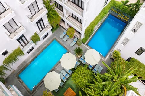 Pool view, Swimming pool