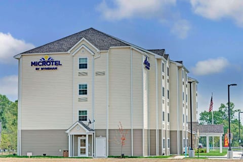 Microtel Inn & Suites by Wyndham Philadelphia Airport Ridley Park Hotel in Ridley Park