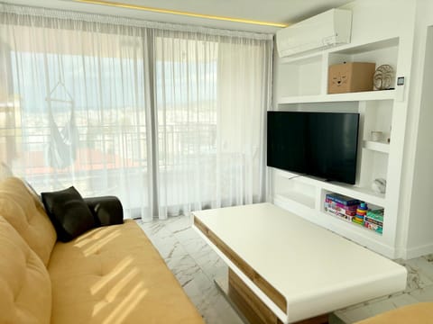 TV and multimedia, Living room, internet, air conditioner
