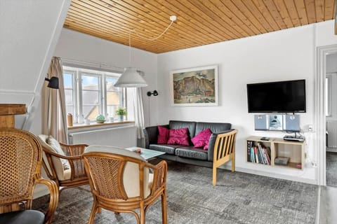 70421-Ulfborg-Kirkevej-2-1-sal House in Thorsminde