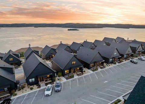 Pineapple Pointe - Stay for 20 House in Ridgedale