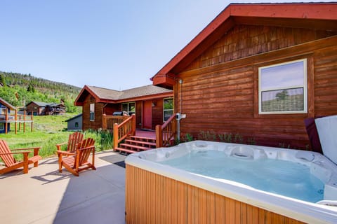 Less Than 2 Mi to Granby Ranch Home with Hot Tub and Decks! House in Granby