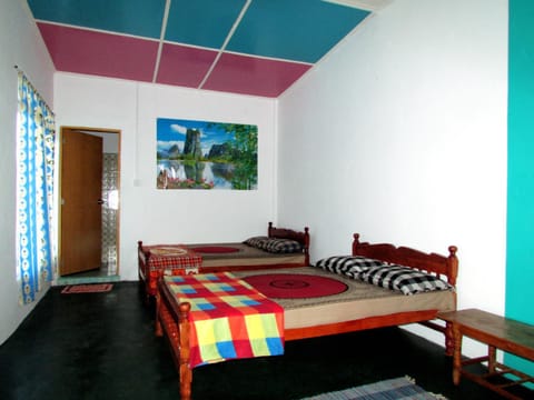 Achintha Family Guest House Bed and Breakfast in Central Province