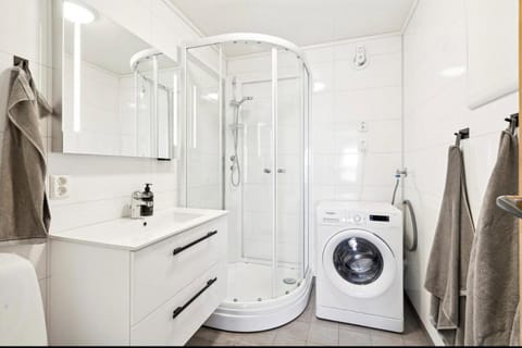 Lyngenalps view House in Lapland