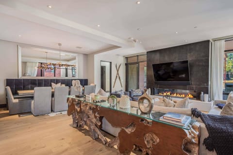 One Snowmass East 704 by Snowmass Mountain Lodging Apartment in Snowmass Village