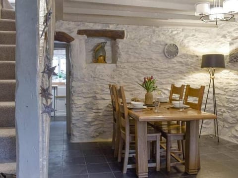 Cosy, characterful cottage in Betws-y-Coed House in Betws-y-Coed
