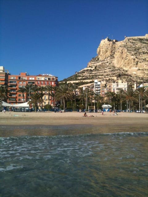 Facade/entrance, City view, Landmark view, Sea view, Street view