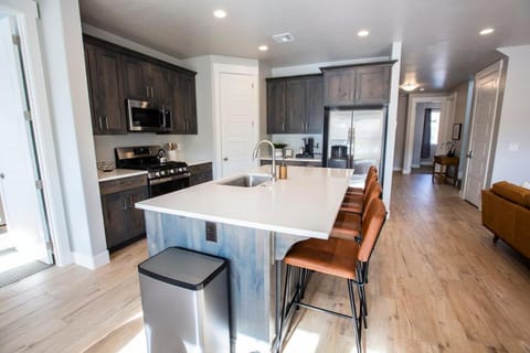 Slickrock House House in Washington