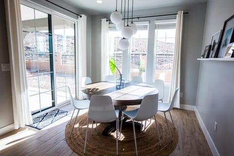 Slickrock House House in Washington