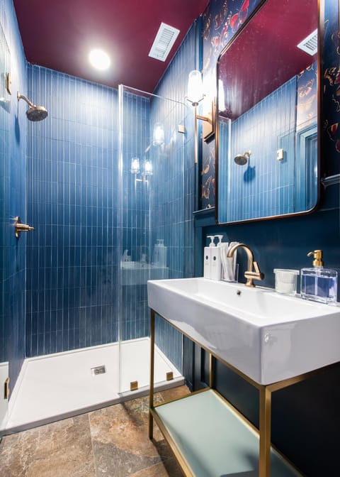 Hollyhock Suite 508 Apartment in Jefferson County