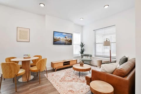 Columbus Oasis w Pool Table Near Downtown House in Ohio