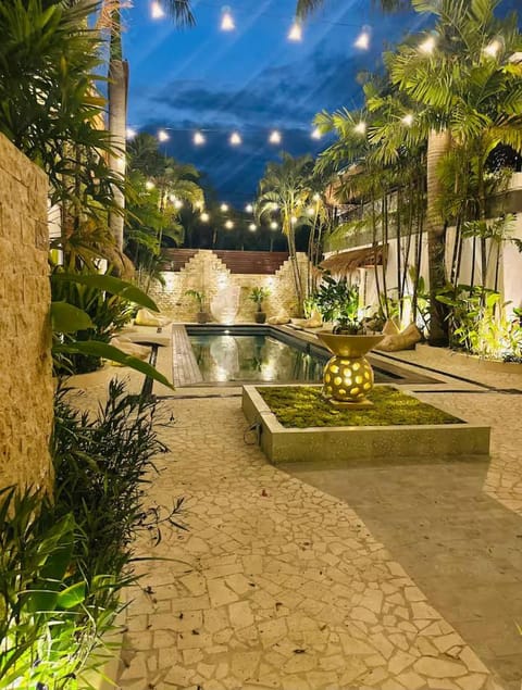 Night, Pool view