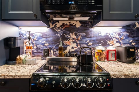 Hollyhock Suite 510 Apartment in Jefferson County