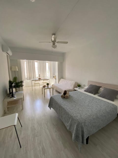 Photo of the whole room, Bedroom