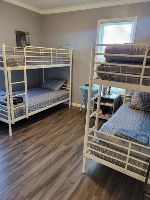 Bed, Bedroom, bunk bed