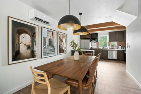 The Adelynn - 5BR Luxury in Walkable Portland House in Portland