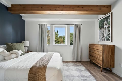 The Adelynn - 5BR Modern Luxury - Central Spot House in Portland