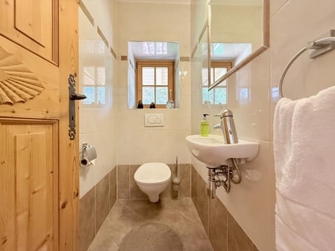 Auhäusl Residence for 6 with private Sauna by Belle-Stay Apartment in Kitzbuhel
