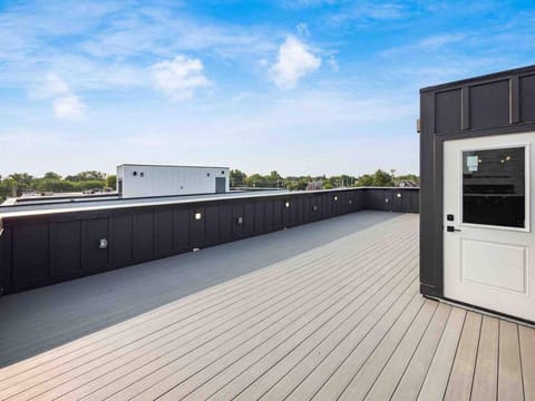 New Build, Downtown Views, next to NCH House in Ohio