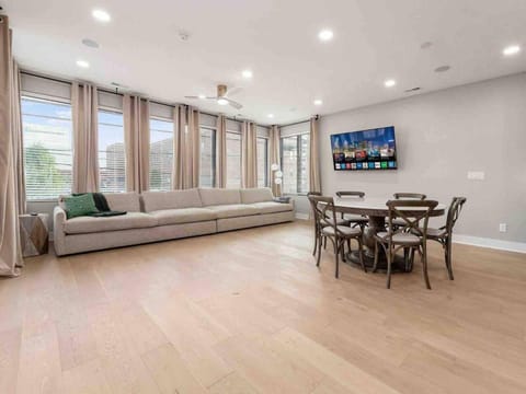 New Build, Downtown Views, next to NCH House in Ohio