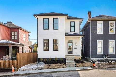 High End New Build, Rooftop Hot Tub, City Views House in Short North