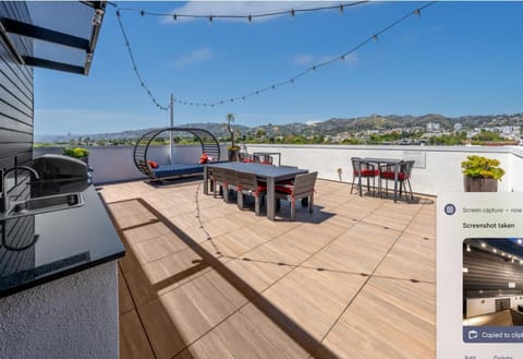 A Class Weho 2BD 2BA with Free Parking Apartment in West Hollywood