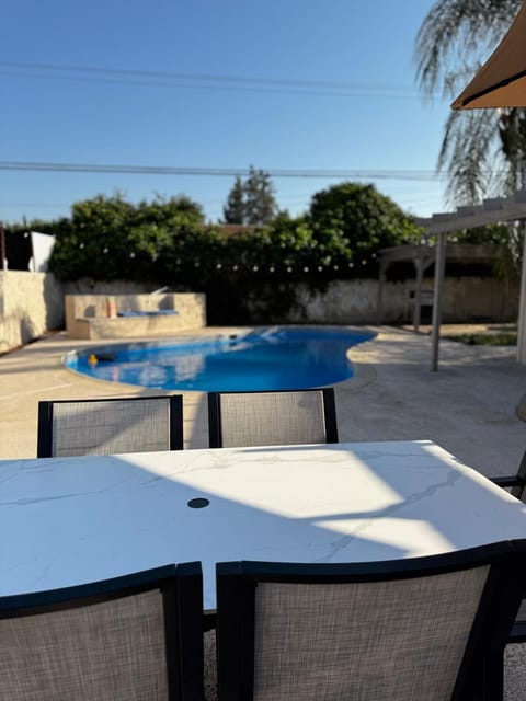 The Maze House Pool Theatre Room House in Highland