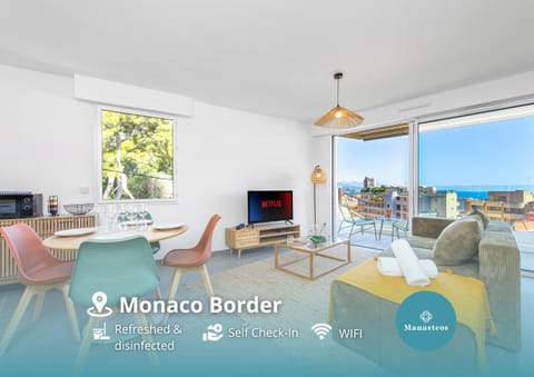 Patio, Day, Natural landscape, TV and multimedia, View (from property/room), Balcony/Terrace, Living room, Seating area, Dining area, Sea view, air conditioner
