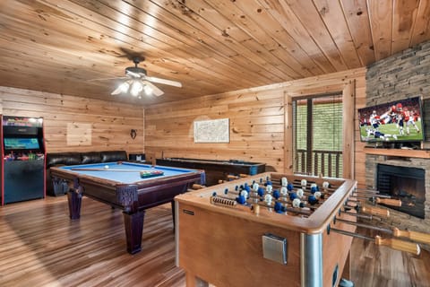 Mayberry House in Pigeon Forge