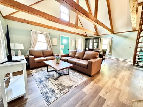 Lakefront Cabin Cabin in Indiana