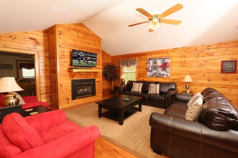 Holly Grove #1 Chalet in Pigeon Forge