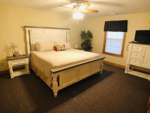 Briarstone Lodge Condo 13D Apartment in Pigeon Forge