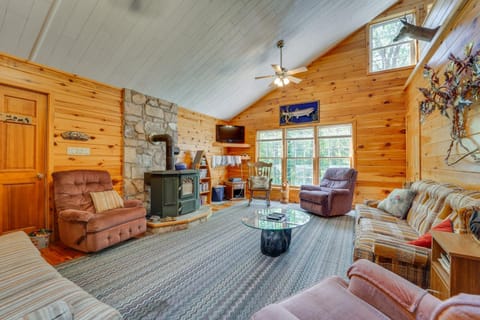 Cabin Comfort Near PSU! Fire Pit and On-Site Trails Cabin in Allegheny River