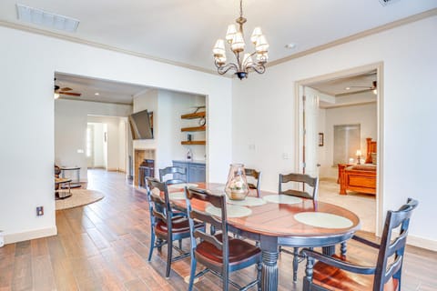 Private Hot Tub and Patio Golf Retreat in Canyon! House in Oklahoma