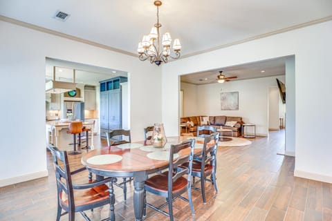 Private Hot Tub and Patio Golf Retreat in Canyon! House in Oklahoma