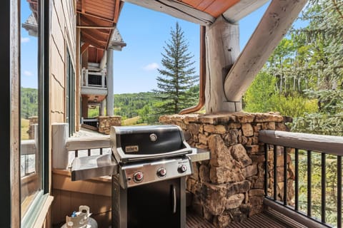 Beaver Creek Resort Slopeside Views Ski In Out House in Edwards