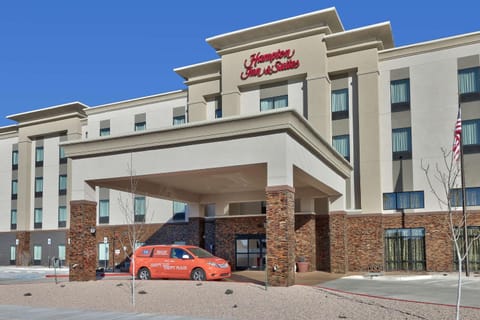 Hampton Inn & Suites Albuquerque Airport Hotel in Albuquerque