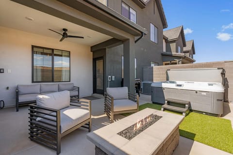 Ripple Retreat townhouse House in Washington