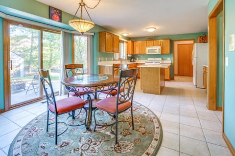 Private Yard with Patio Family Getaway in Macomb House in Lake Erie